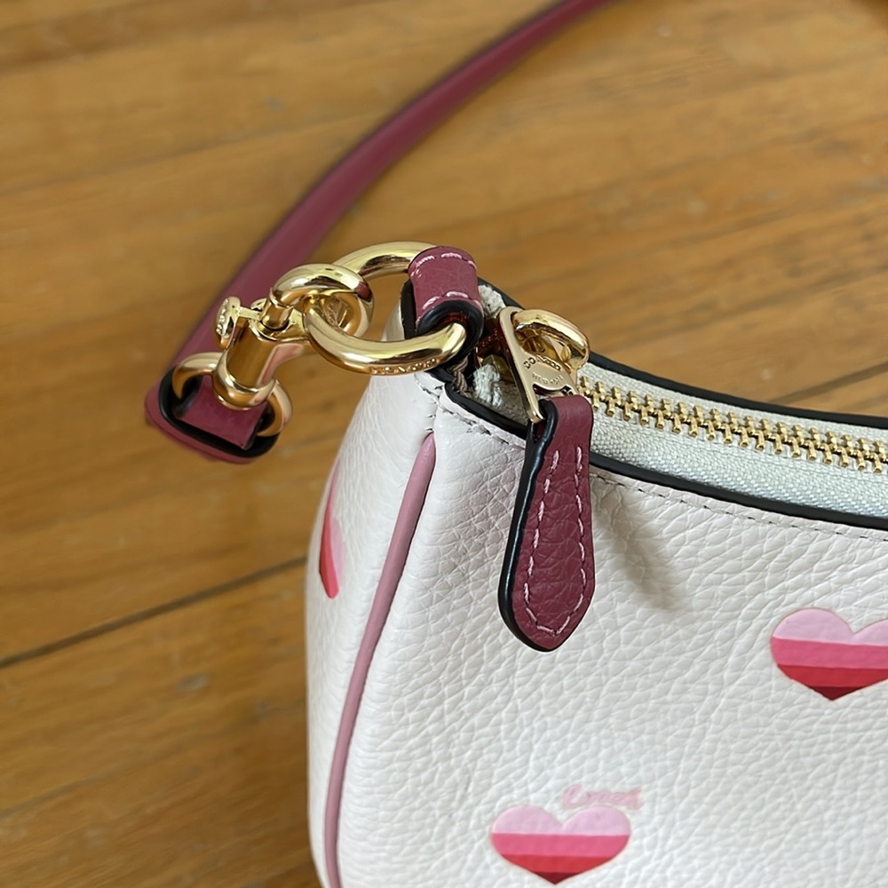 Coach Teri Crossbody Heart Design Leather Bag - Picture 7 of 8